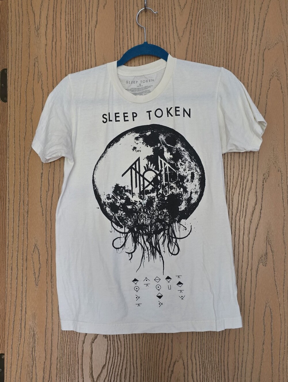 Hot Topic White Short Sleeve "Sleep Token" Graphic Tee
